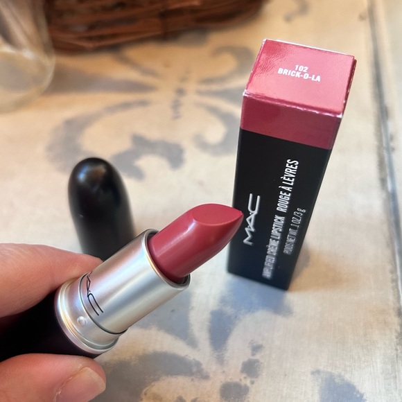 MAC Cosmetics Amplified Creme Lipstick in BRICK-O-LA Hydrating Rich Pigment NEW - Picture 8 of 10
